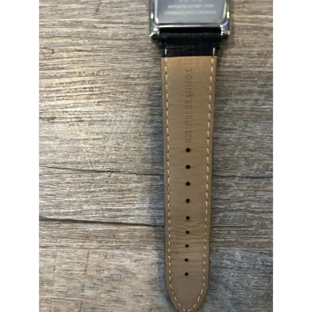 Tommy Hilfiger Tank Watch Black Dial Leather Strap Th.142.1.25.1107 Untested